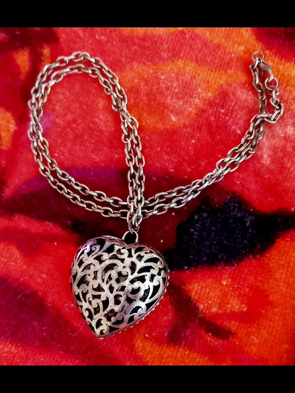 🖤  Crystal Necklace - Picture 6 of 8